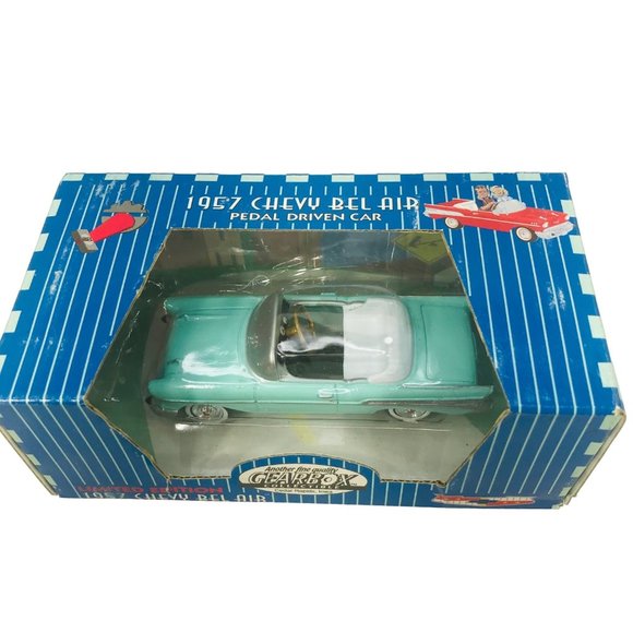 Gearbox 1997 Vintage 1957 Chevy Bel Air Convertible Serial #04290 Pedal Car New - Picture 1 of 10